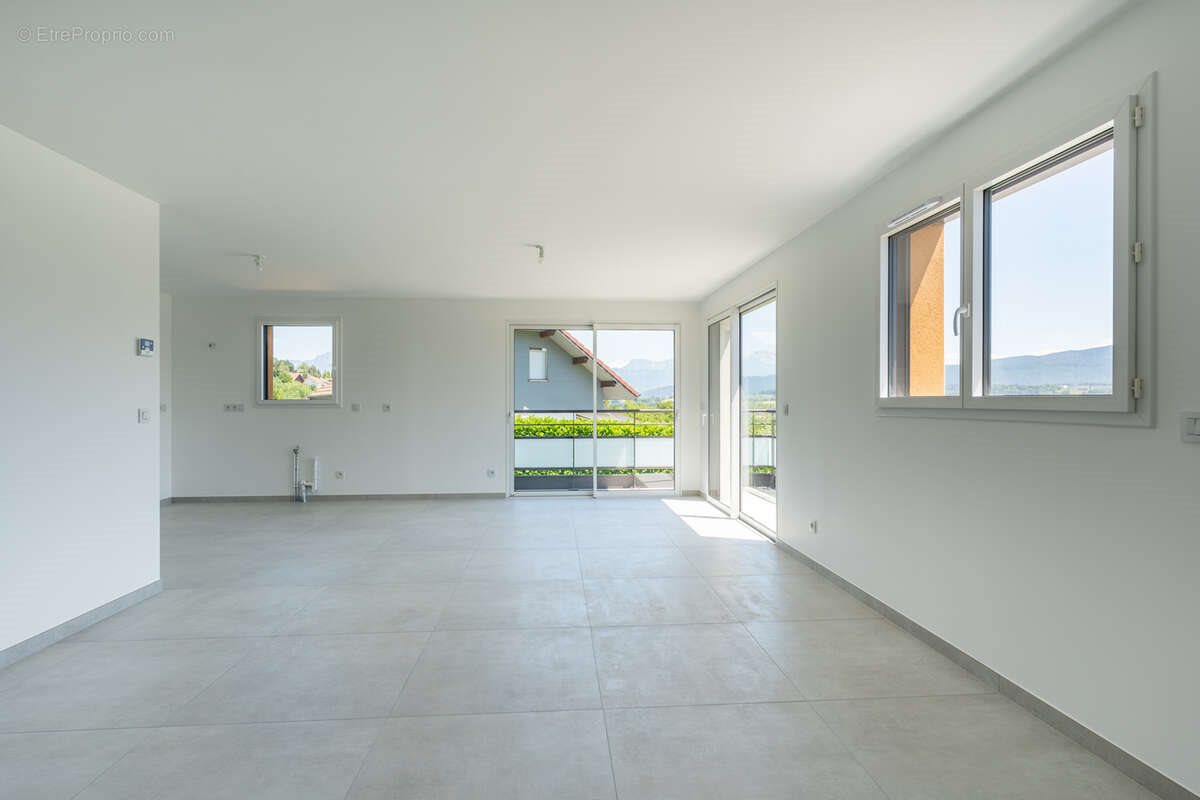 Appartement à vendre, 103m², Lovagny