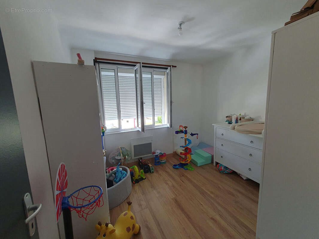 Maison à vendre, 85m², Thenelles