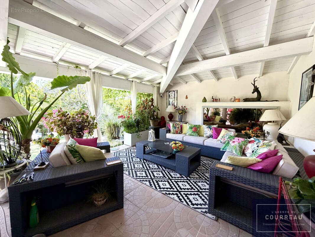 Maison à vendre, 120m², Cournonsec