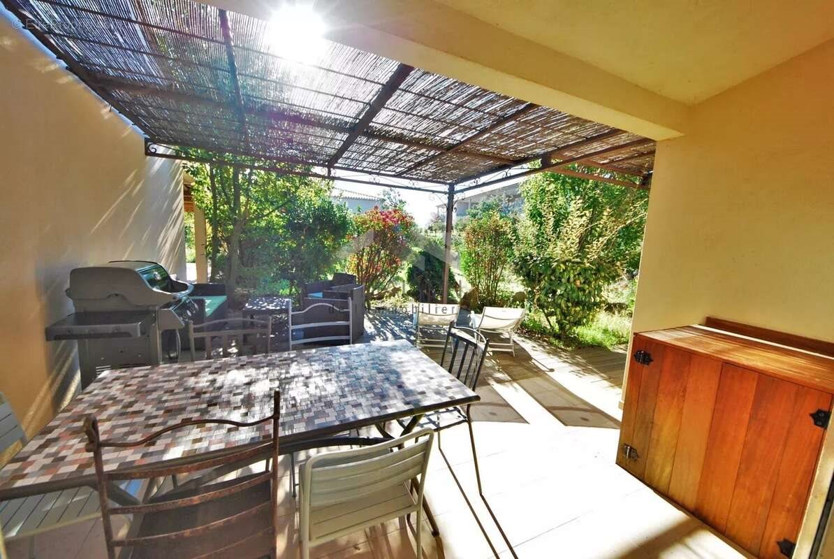 Appartement à vendre, 58m², Porto-Vecchio