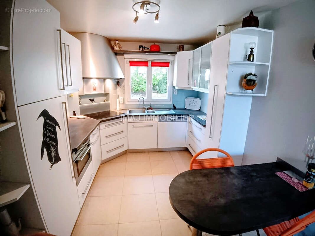 Maison à vendre, 280m², Vittel