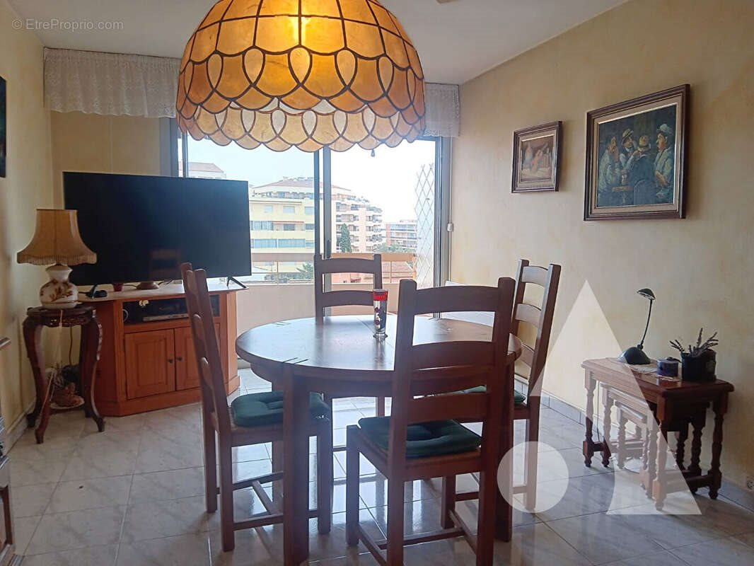 Appartement à vendre, 64m², Fréjus