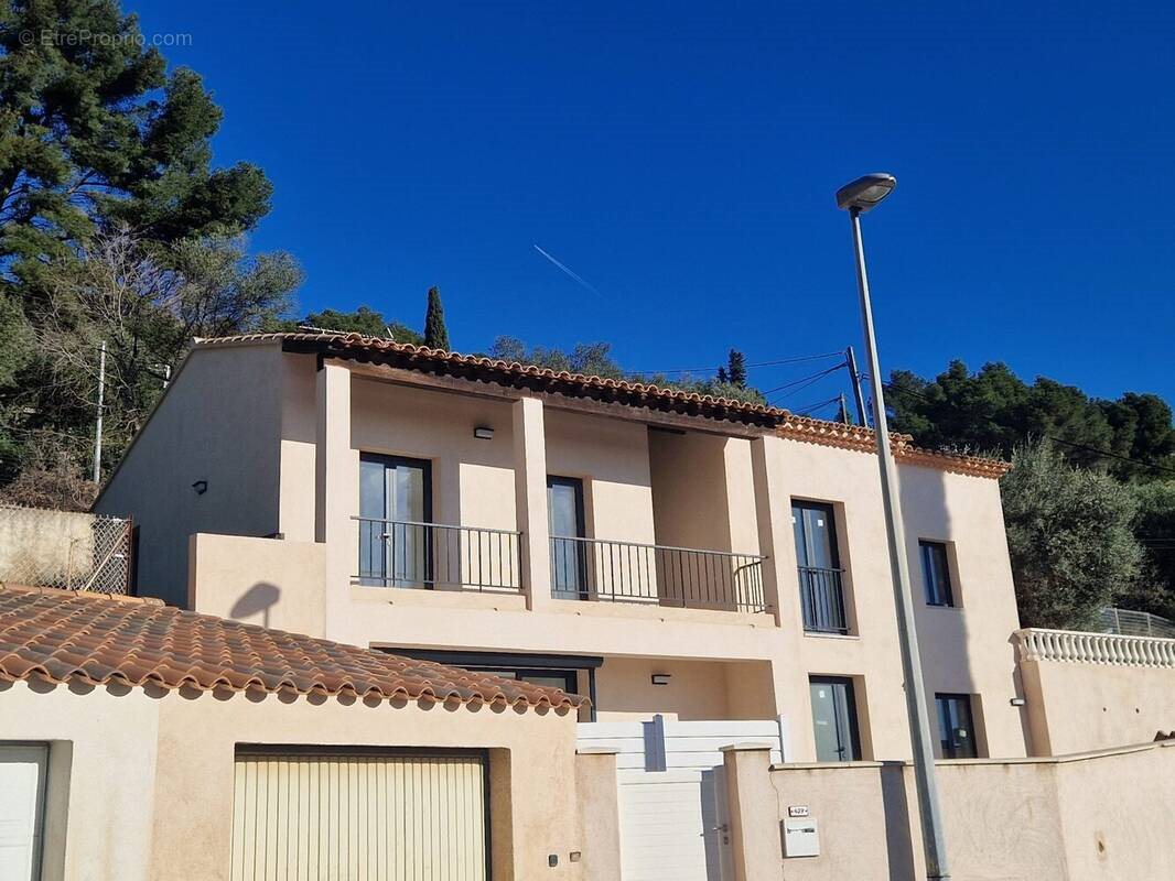 Maison à vendre, 180m², La Valette-du-Var