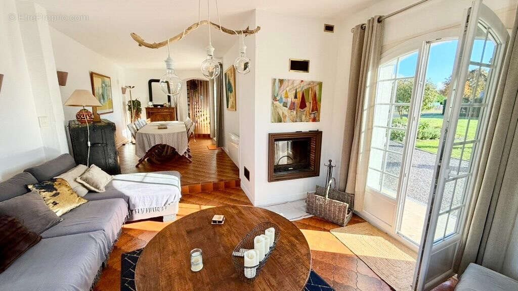Maison à vendre, 244m², Gujan-Mestras