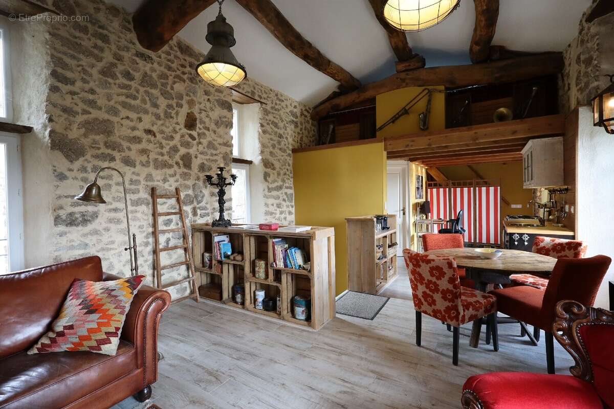 Maison à vendre, 170m², Sumène