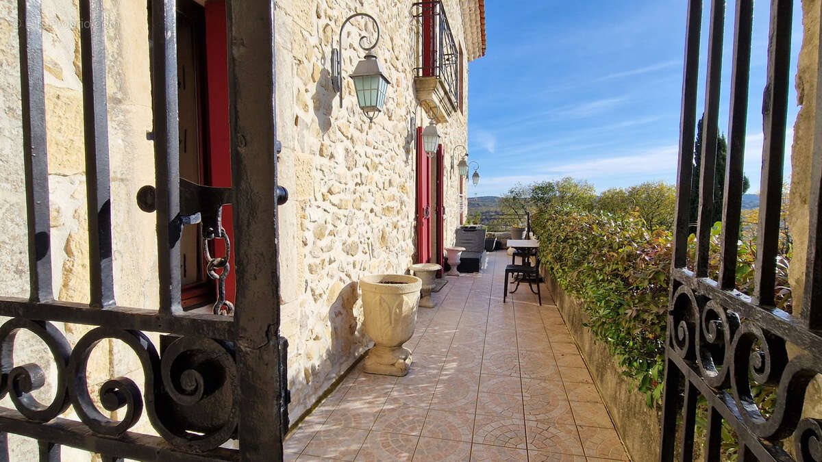Maison à vendre, 244m², La Boissière