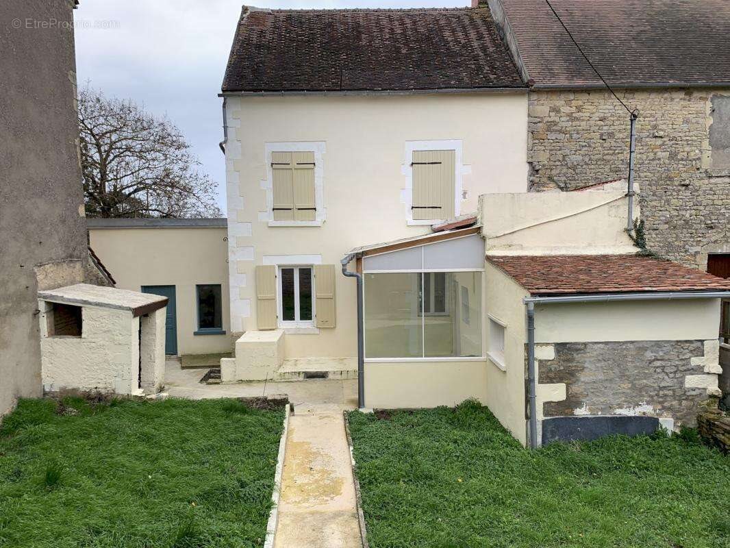 Maison à vendre, 86m², Tannay