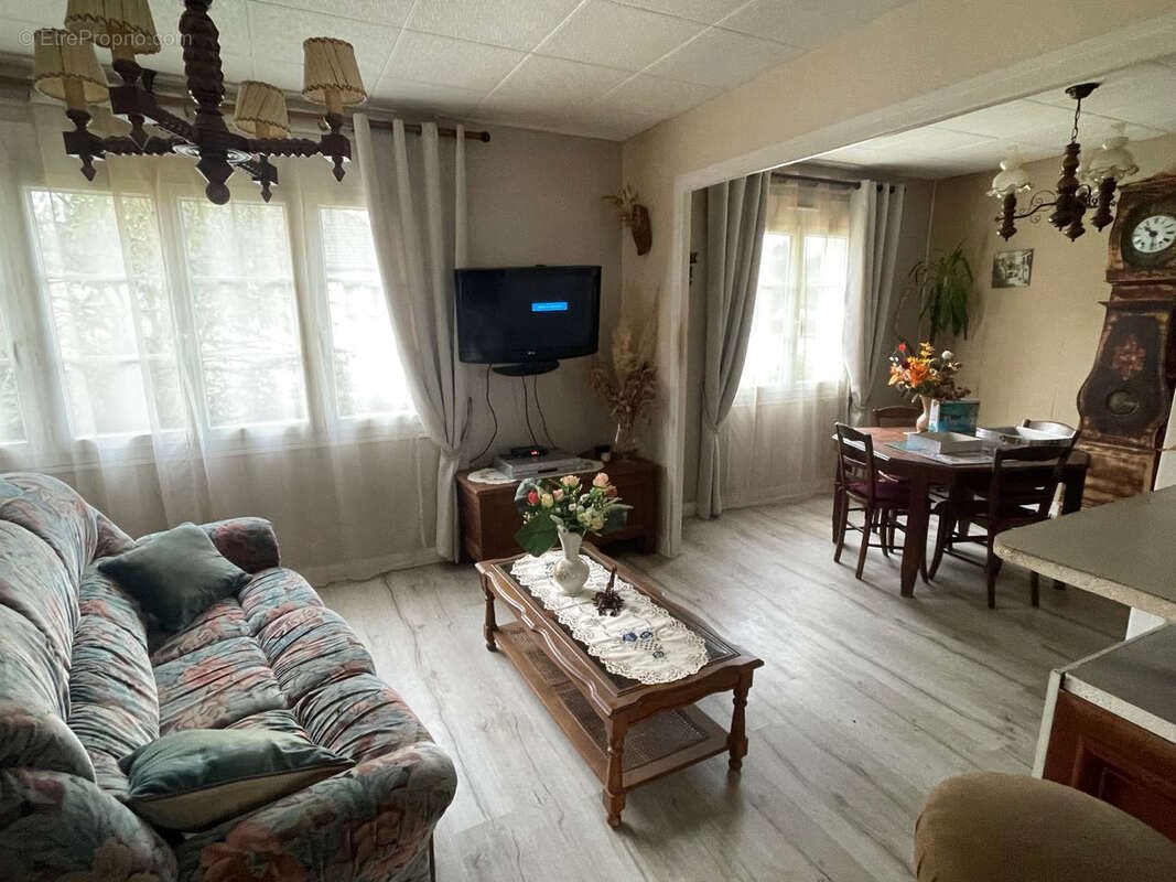 Maison à vendre, 62m², La Ferrière-sur-Risle