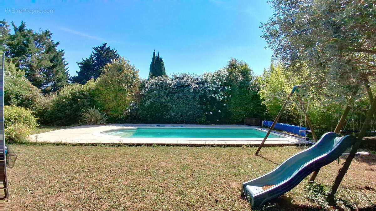 Maison à vendre, 175m², Pujaut