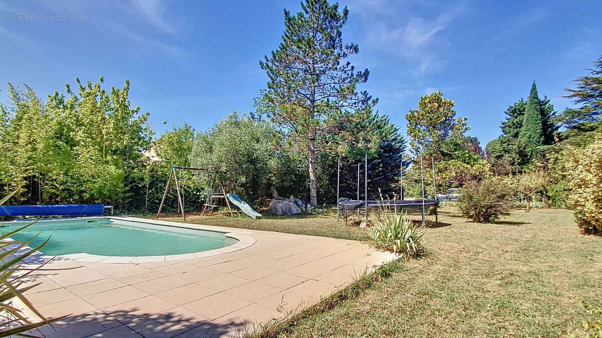 Maison à vendre, 175m², Pujaut