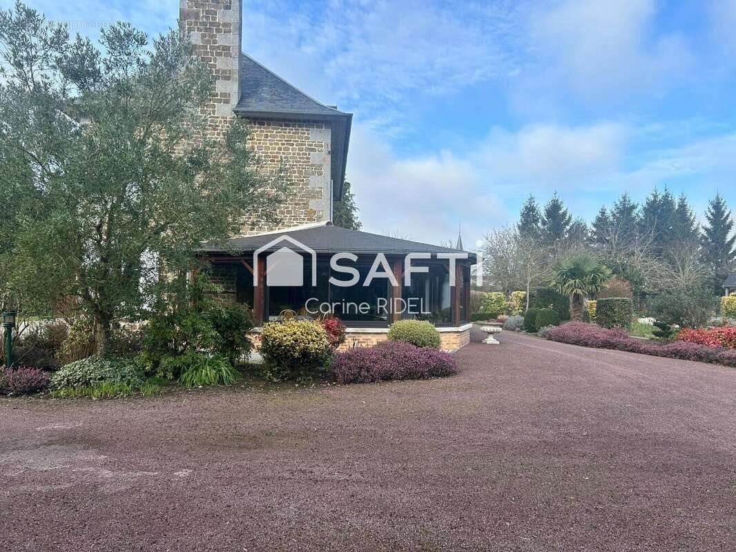 Maison à vendre, 255m², Domjean