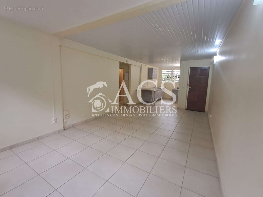 Appartement à vendre, 59m², Fort-de-France