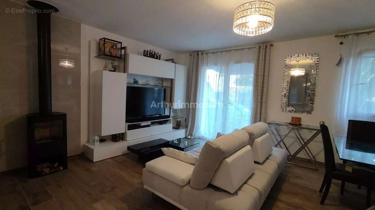 Maison à vendre, 66m², Manosque