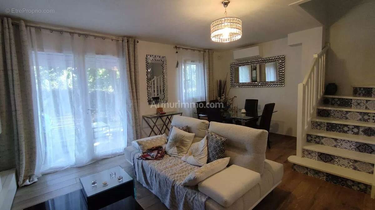 Maison à vendre, 66m², Manosque