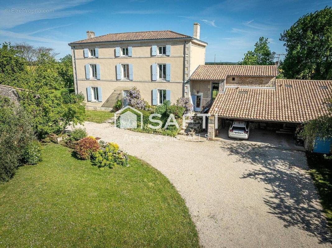 Maison à vendre, 264m², Niort
