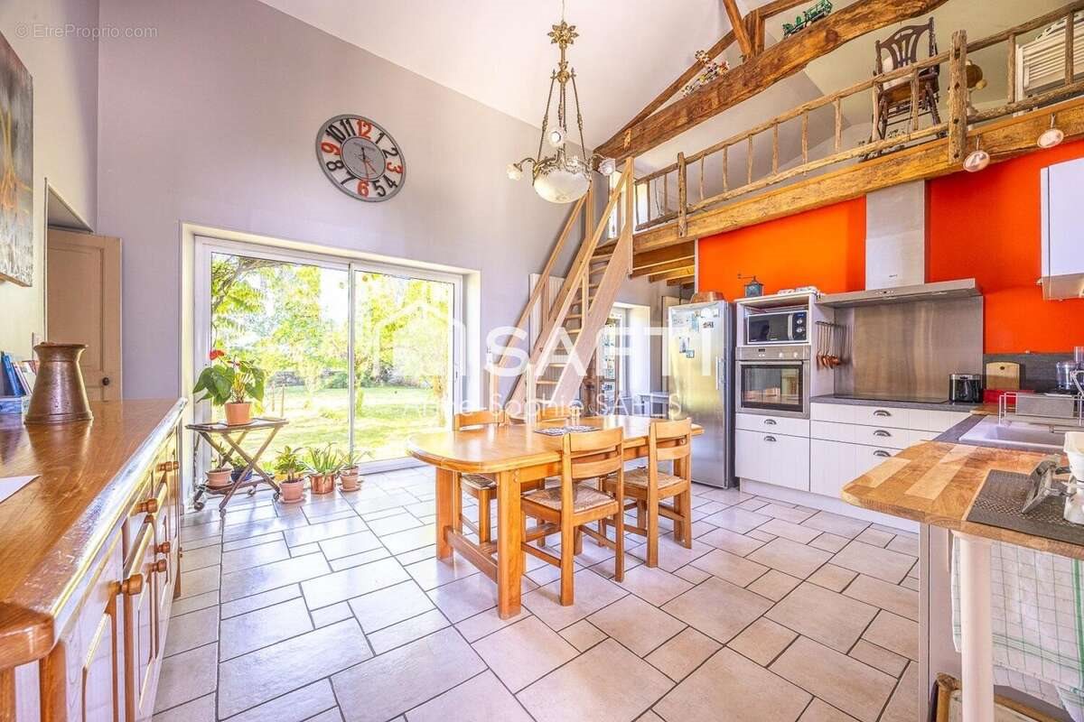 Maison à vendre, 264m², Niort