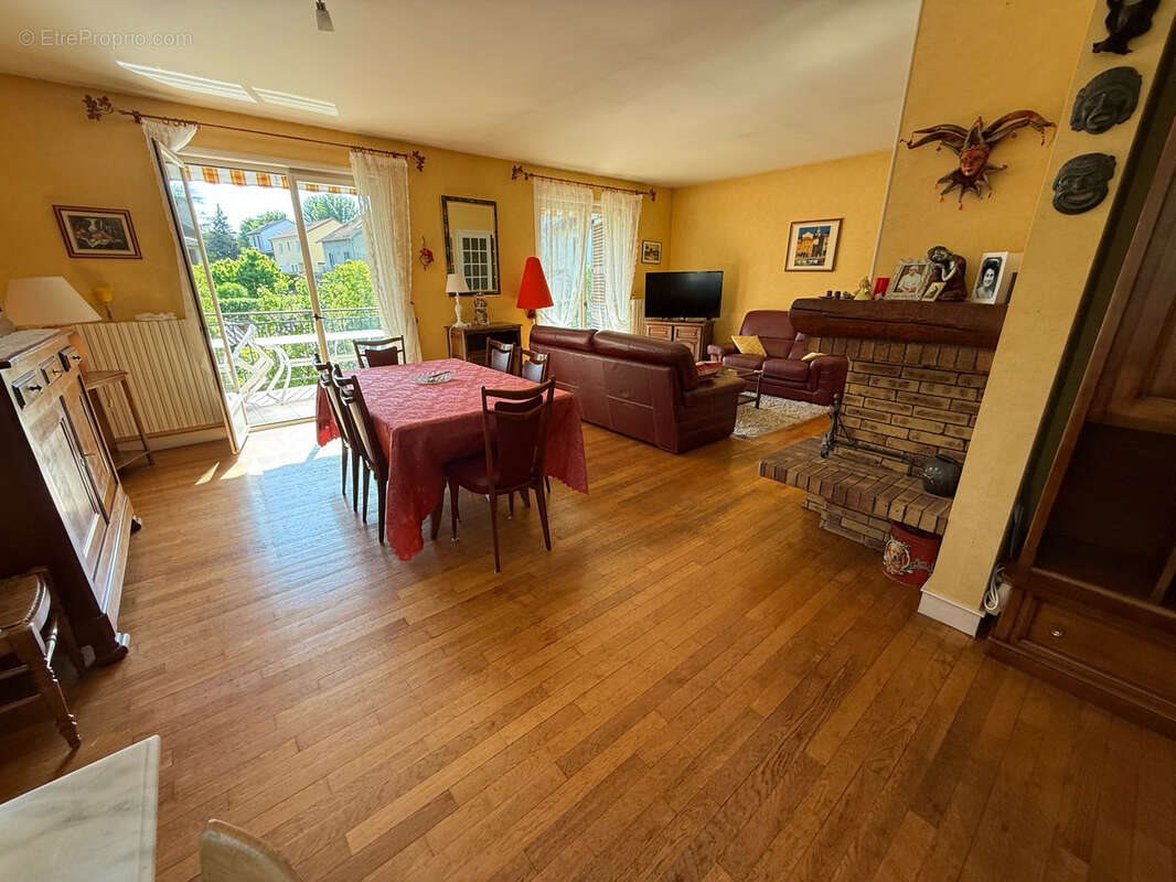 Maison à vendre, 137m², Cusset