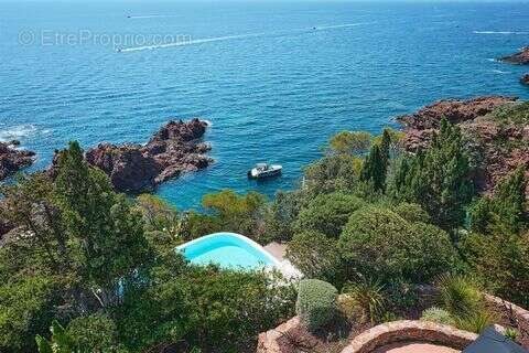 Maison à vendre, 400m², Théoule-sur-Mer