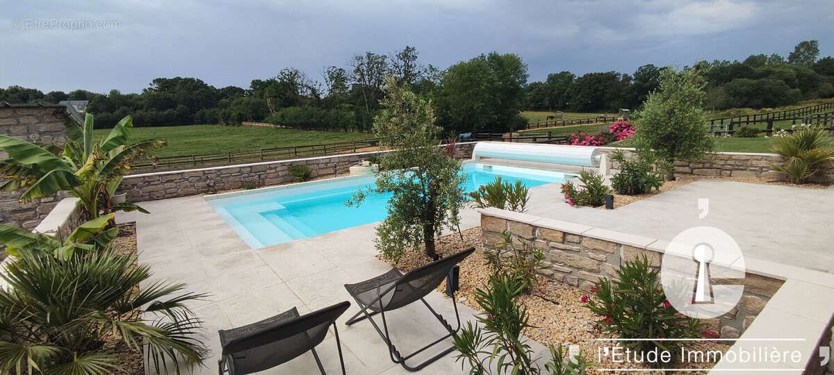 Maison à vendre, 189m², Saint-Ouën-des-Toits