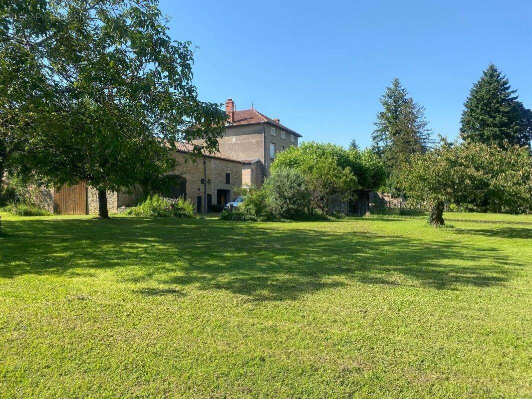 Maison à vendre, 221m², Senozan