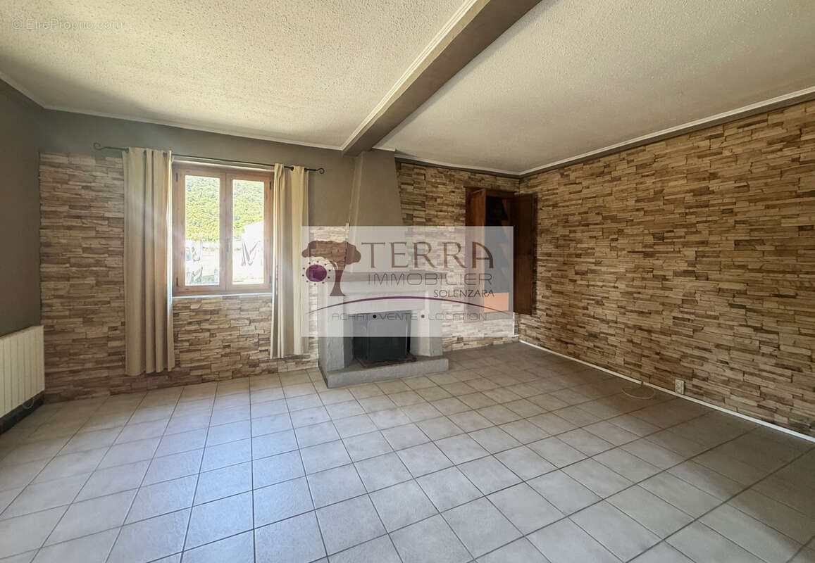 Appartement à vendre, 106m², Prunelli-di-Fiumorbo