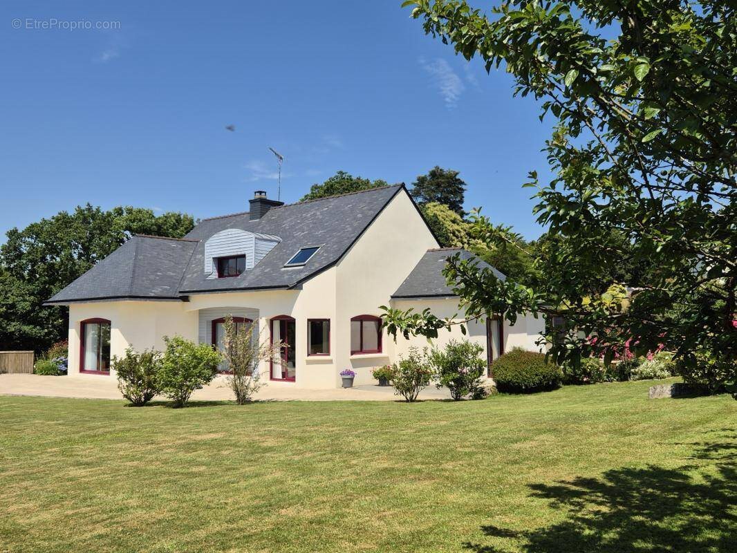 Maison à vendre, 176m², Quintin