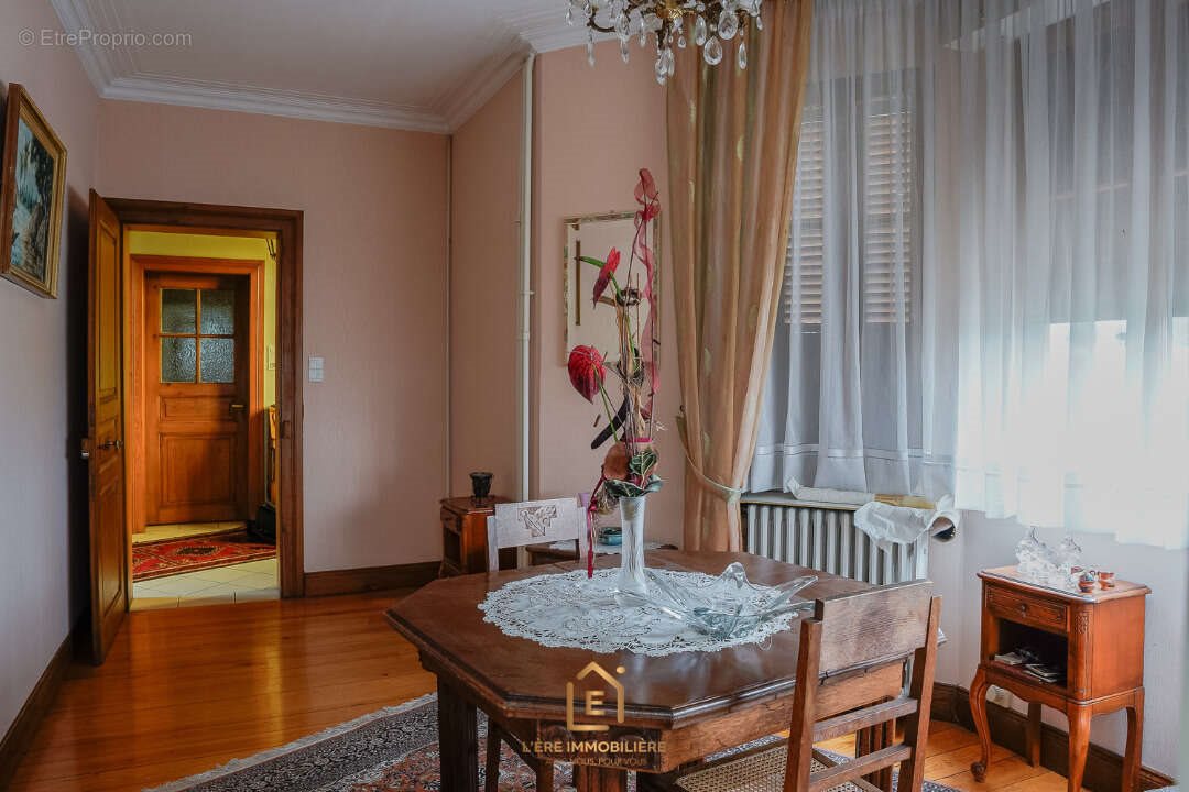 Maison à vendre, 255m², Châtenois