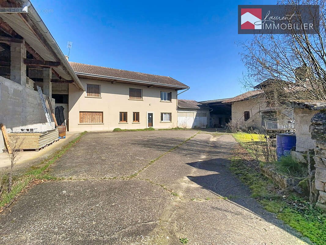 Maison à vendre, 160m², Feillens