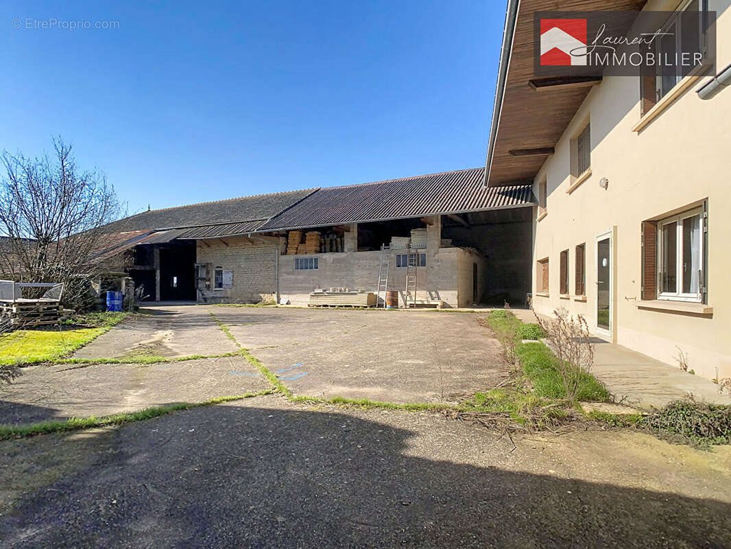 Maison à vendre, 160m², Feillens