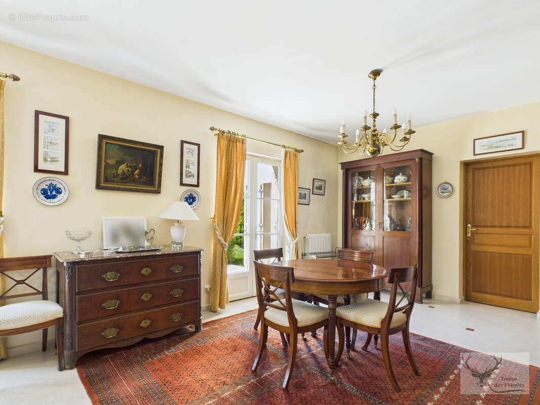 Maison à vendre, 282m², Senlis