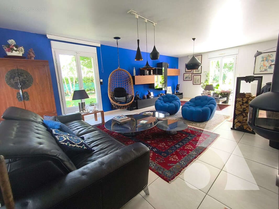 Maison à vendre, 274m², Pierrefonds