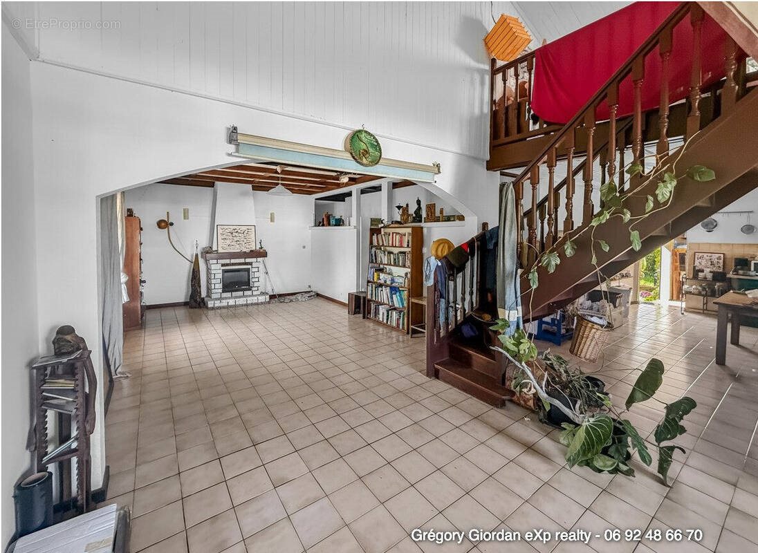Maison à vendre, 250m², Le Tampon