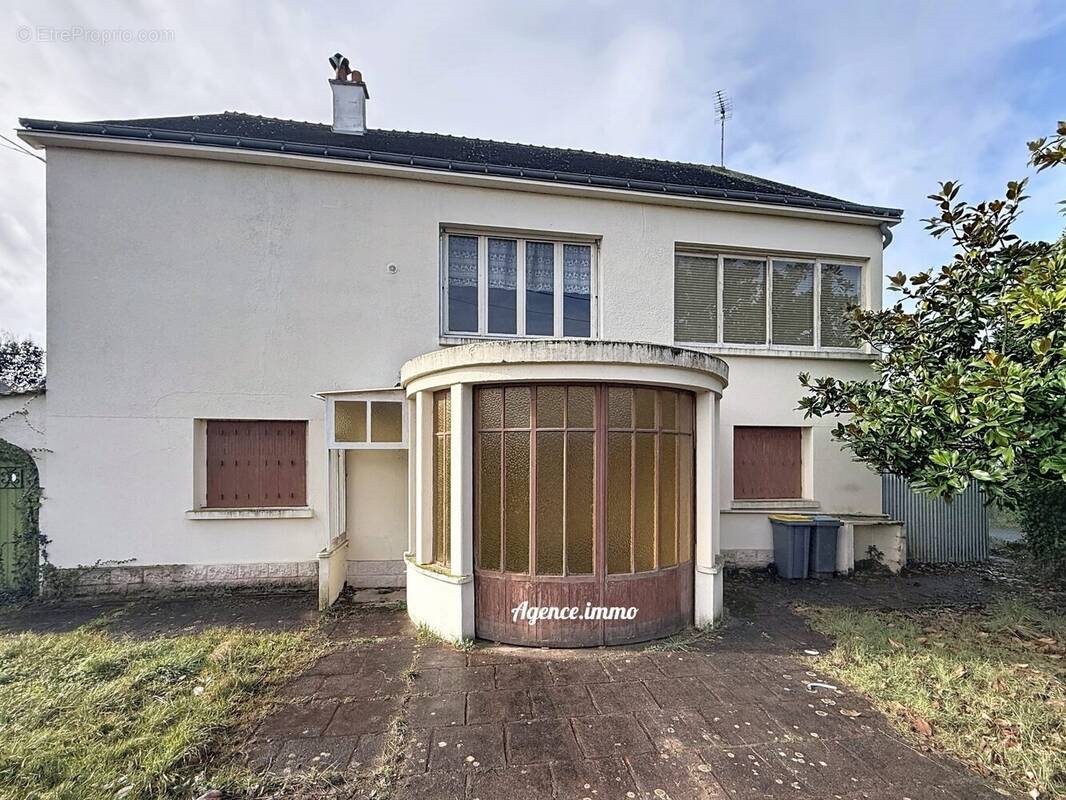 Maison à vendre, 143m², Nazelles-Négron