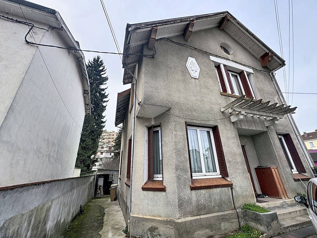 Maison à vendre, 108m², Bourgoin-Jallieu