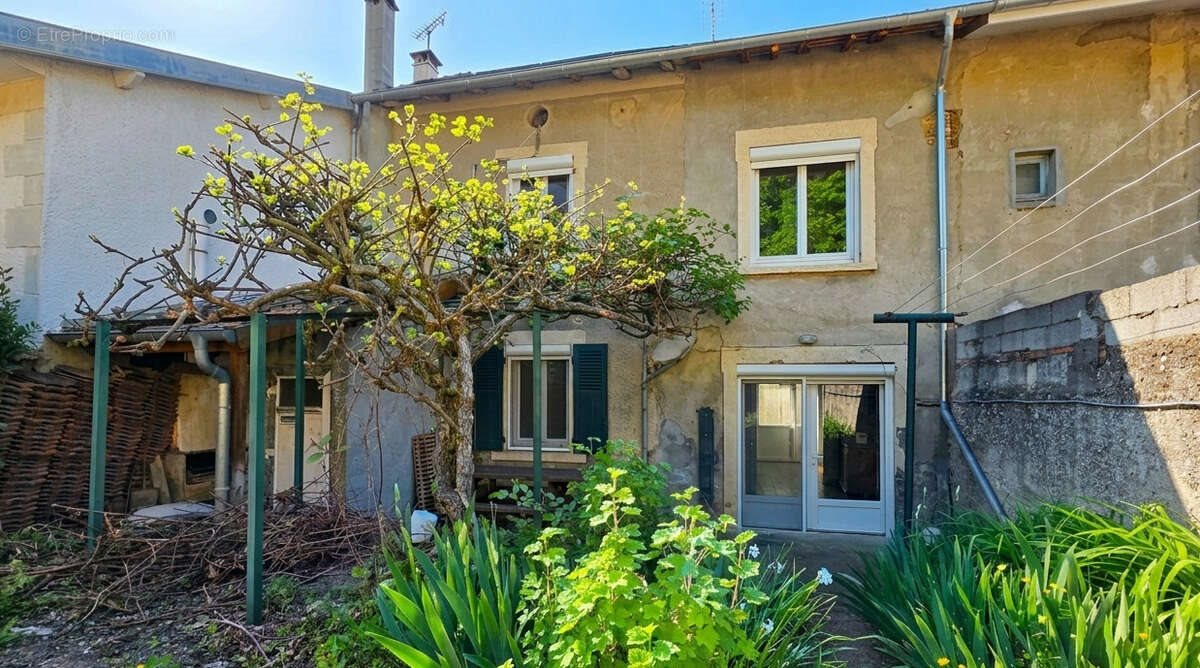 Maison à vendre, 90m², Artas