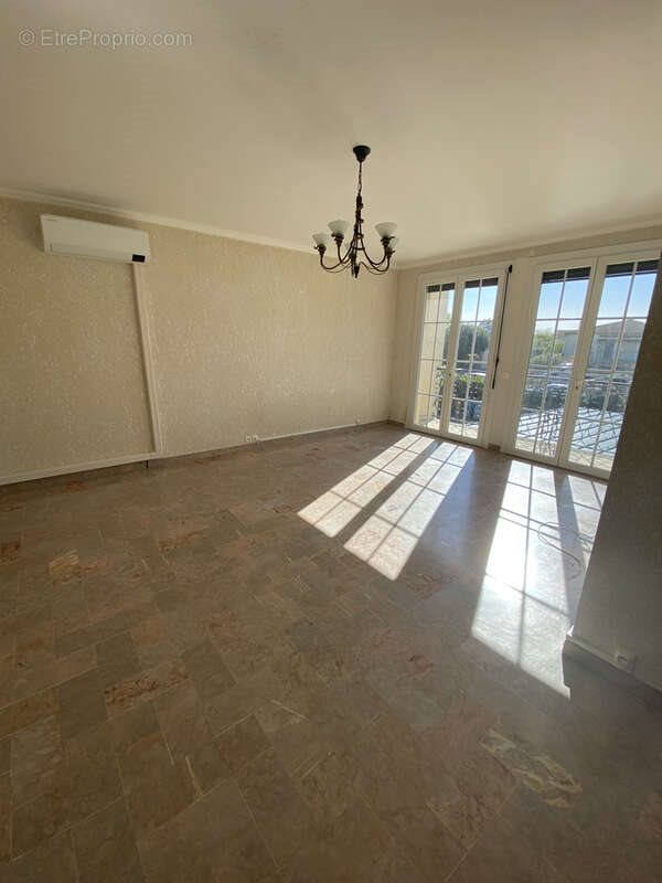 Maison à vendre, 117m², Mèze
