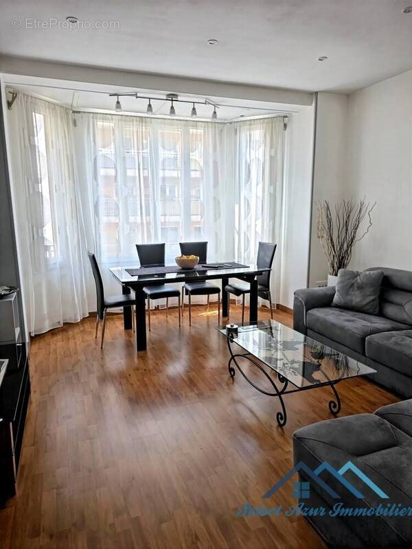 Appartement à vendre, 75m², Antibes