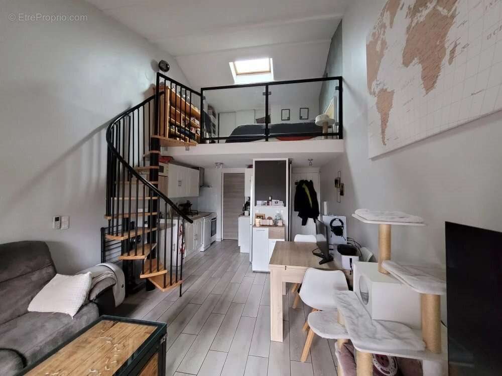 Appartement à vendre, 33m², Peymeinade