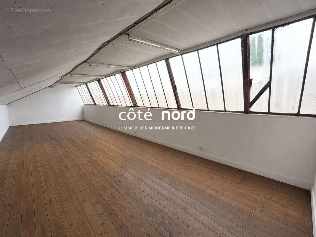 Appartement à vendre, 830m², Caudry