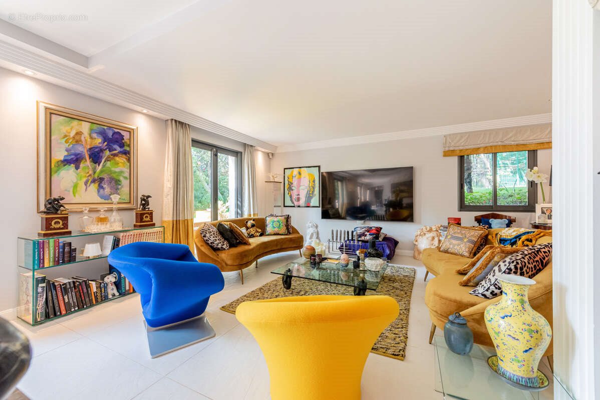 Maison à vendre, 373m², Toulon