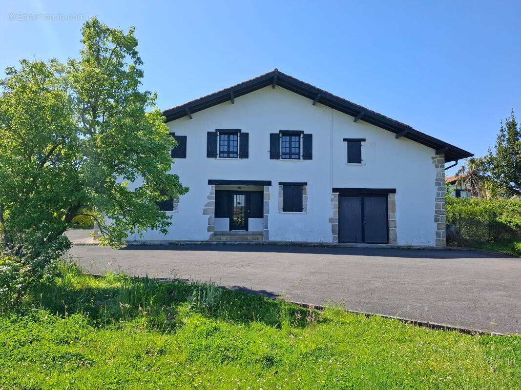 Appartement à vendre, 227m², Urrugne