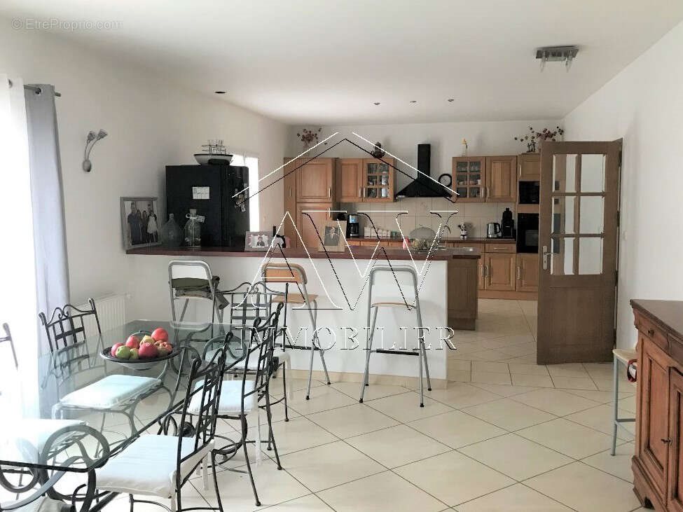 Maison à vendre, 150m², Noailles
