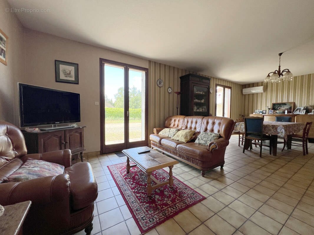 Maison à vendre, 165m², Meaulne