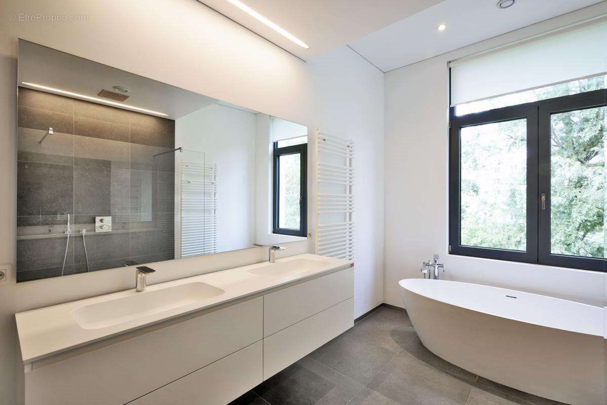 Appartement à vendre, 38m², Décines-Charpieu