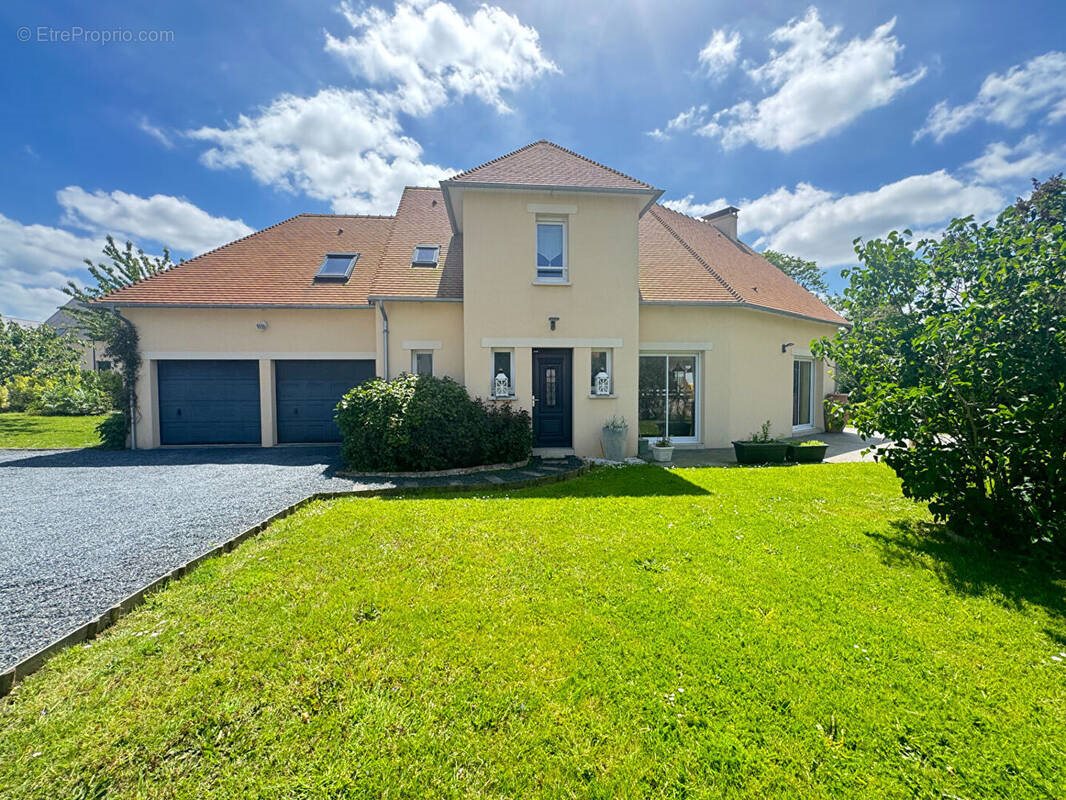 Maison à vendre, 137m², Monceaux-en-Bessin