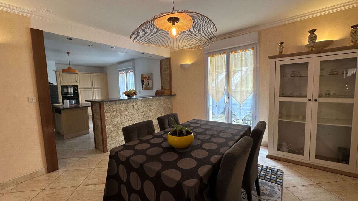 Maison à vendre, 171m², Jaux