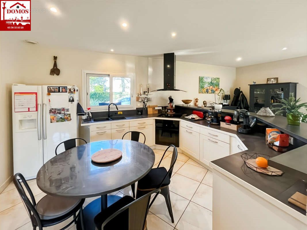 Maison à vendre, 180m², Parempuyre