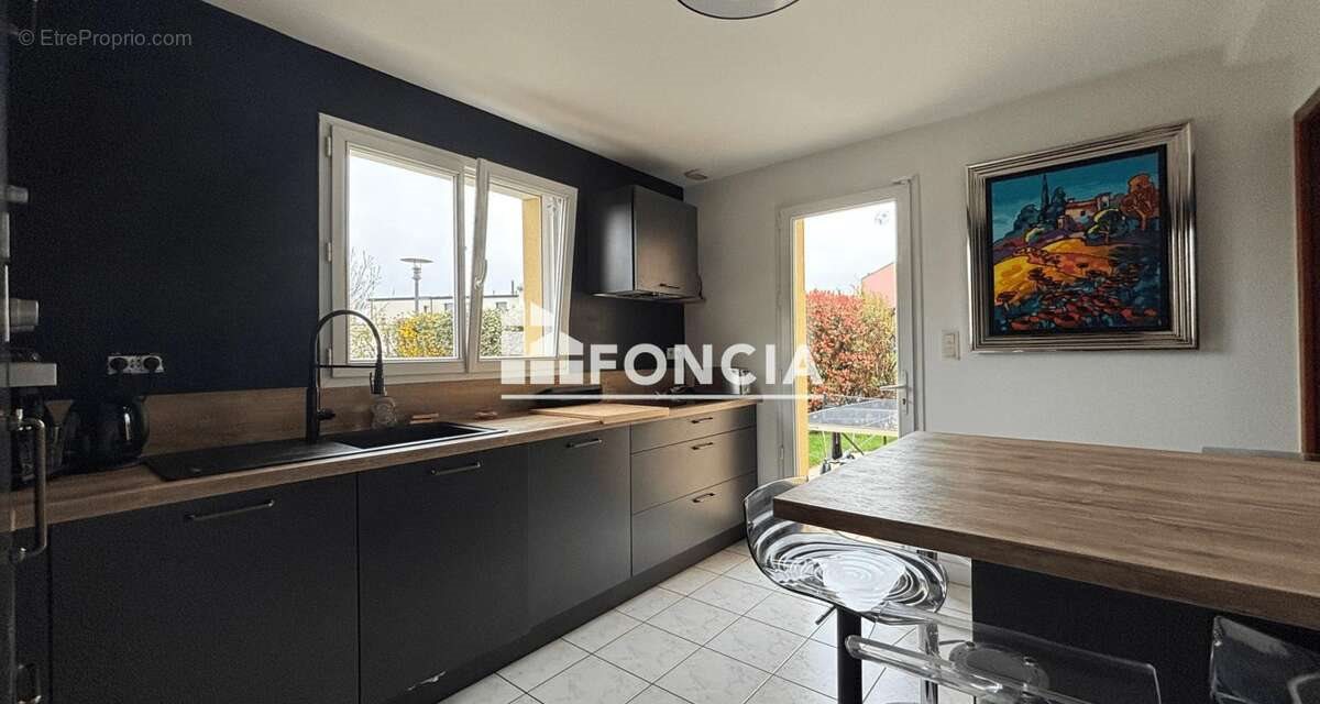 Maison à vendre, 159m², Noyal-sur-Vilaine