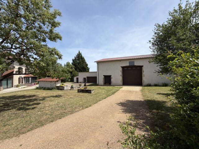 Maison à vendre, 118m², Bulhon