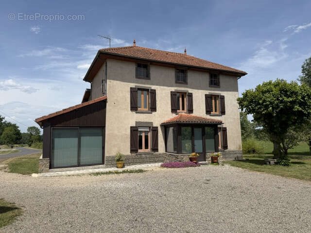 Maison à vendre, 118m², Bulhon
